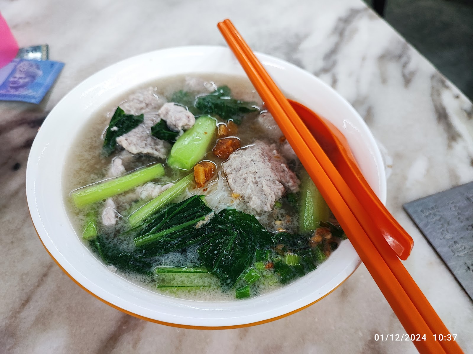 姜葱猪肉河/鸳鸯 Ginger Onion Pork Kuey Teow/ Kuey Teow Mix Bee Hoon